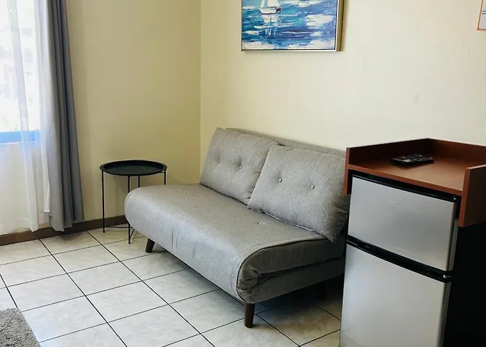 Couette-café Laura's House 4*